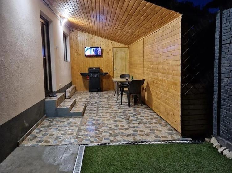 Casă individuală cu 3 camere cu Canalizare în Ișalnița