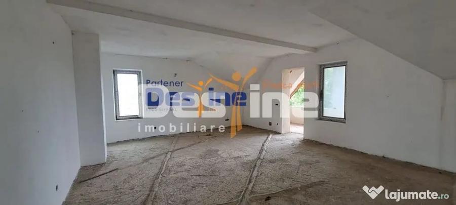 Casă cu 11 camere cu Teren 500 Mp în Valea Lupului