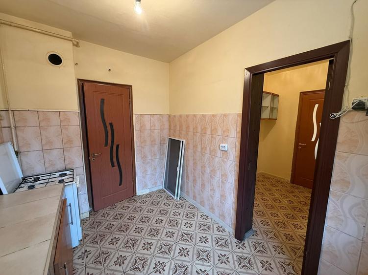 Apartament cu 3 camere circular în Minerul