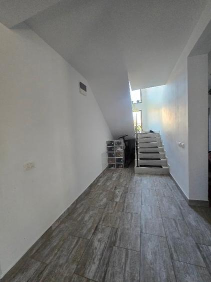 Casă individuală cu 3 camere cu Teren 560 Mp în Valea Adâncă