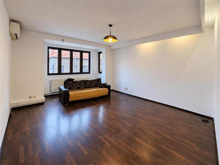 Apartament cu 2 camere decomandat în Semicentral