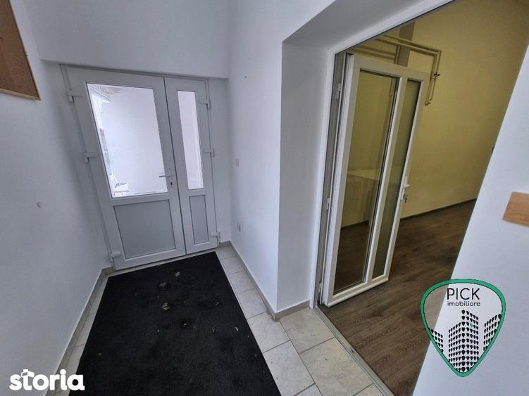 Spațiu comercial, de 47 mp, în Central