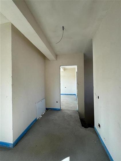 Duplex cu 5 camere cu Canalizare în Chinteni