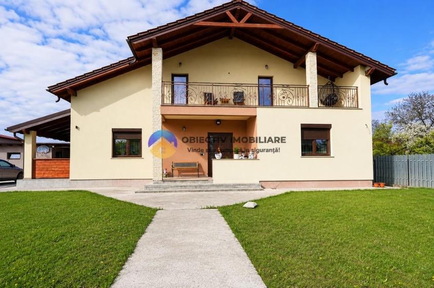 Casă cu 5 camere cu Teren 911 Mp în Dumbrava Roșie
