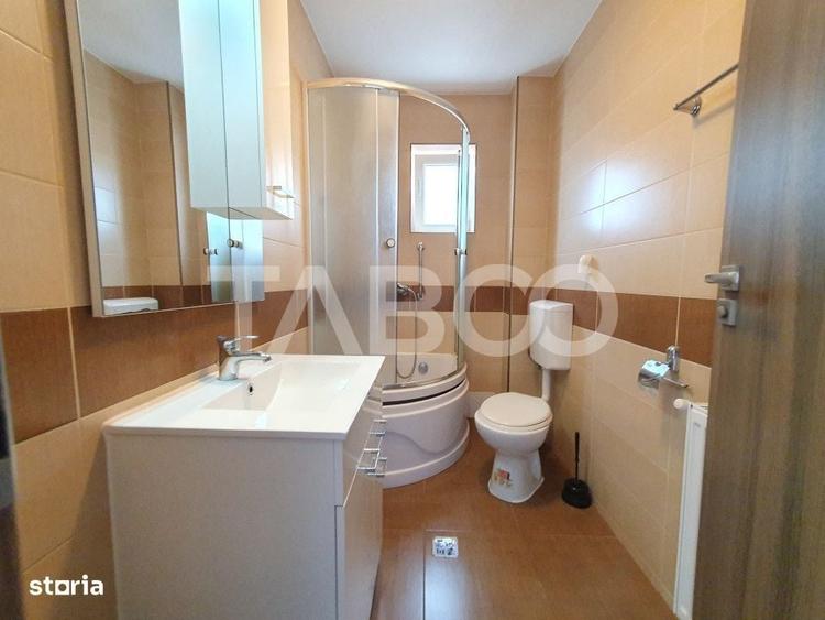 Casă cu 4 camere în Tineretului
