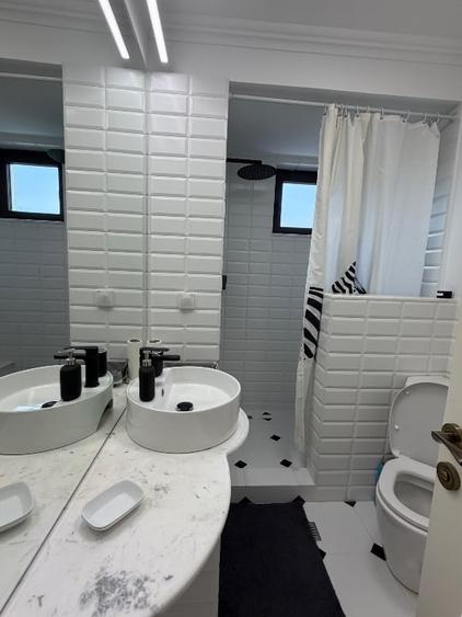 Apartament cu 2 camere decomandat, mobilat în Central