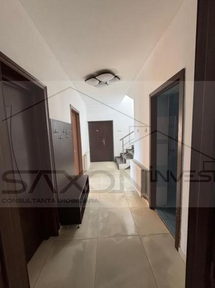 Casă individuală cu 5 camere cu Teren 4040 Mp în Drăgoești