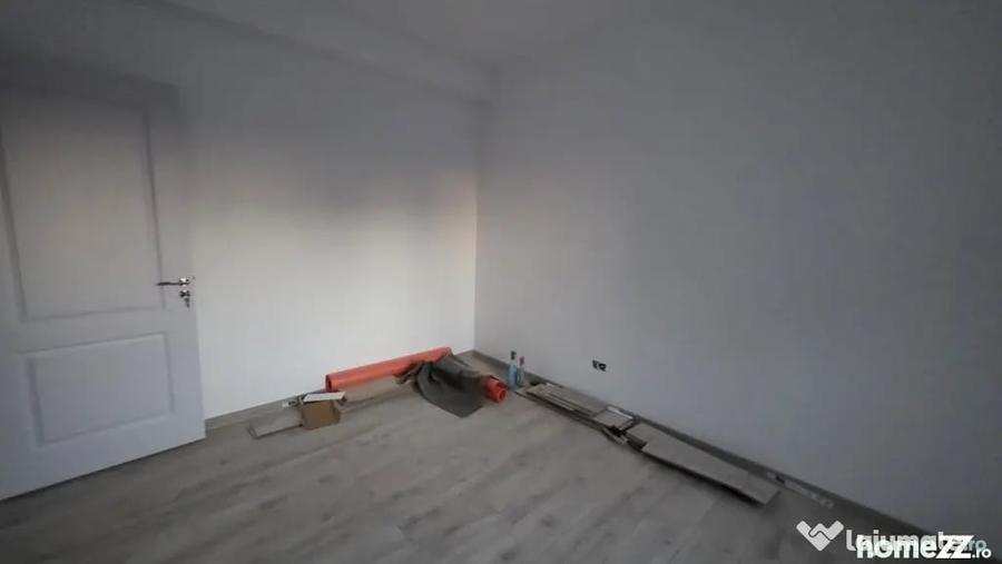 Casă cu 3 camere cu Teren 390 Mp în Păulești