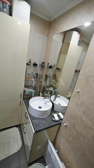 Apartament cu 3 camere decomandat, mobilat în Europa