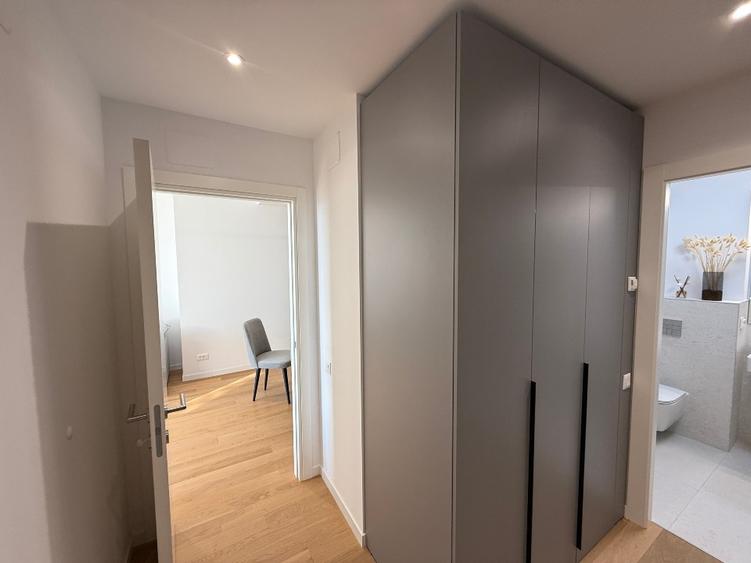 Apartament cu 2 camere decomandat, mobilat în Aviației