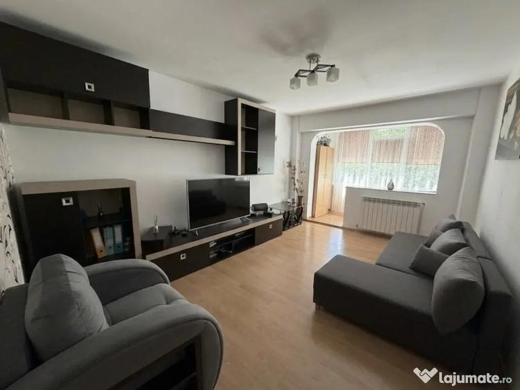 Apartament cu 2 camere decomandat în Obor