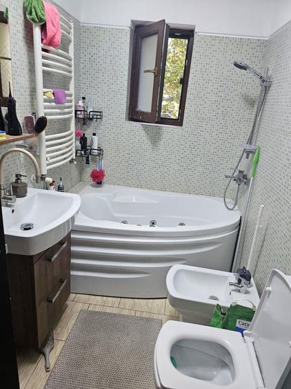 Apartament cu 2 camere decomandat în Moara de Vânt