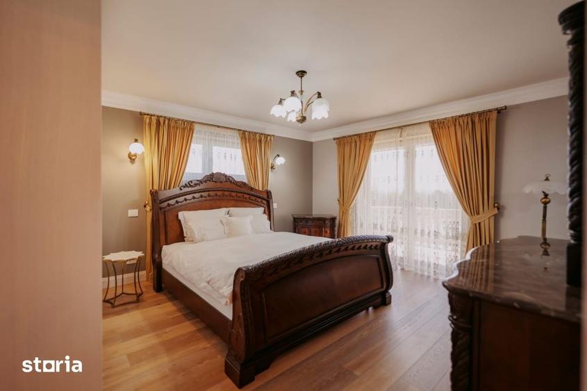 Casă cu 6 camere cu Teren 11880 Mp în Central