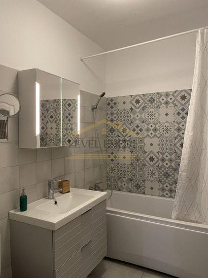 Apartament cu 2 camere semidecomandat, mobilat în Gorjului