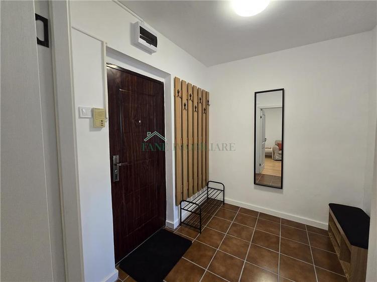 Apartament cu 2 camere semidecomandat în Aviației