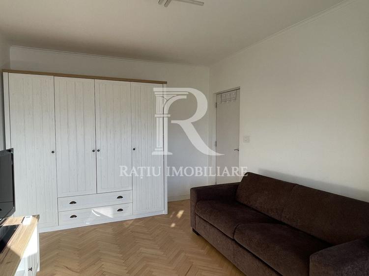 Apartament cu 2 camere nedecomandat, mobilat în Rogerius