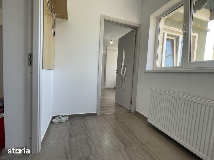 Casă cu 9 camere cu Teren 711 Mp în Central
