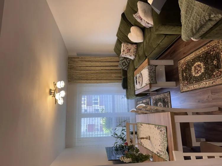 Apartament cu 4 camere decomandat în Tudor
