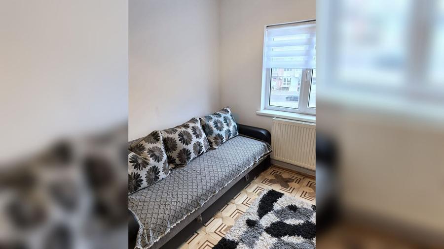 Apartament cu 4 camere decomandat, mobilat în Central