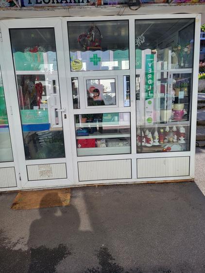 Spațiu comercial, de 6 mp, în Dosu Bricii