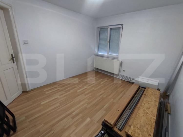 Casă cu 3 camere cu Teren 130 Mp în Central