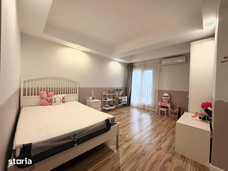 Apartament cu 4 camere în Pipera