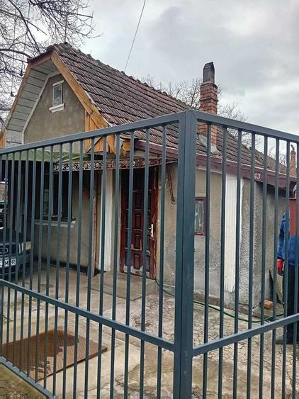 Casă cu 2 camere în Central