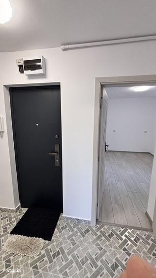 Apartament cu 3 camere decomandat în Dâmbu Pietros