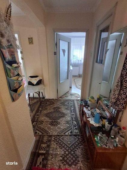 Apartament cu 3 camere decomandat în Burdujeni