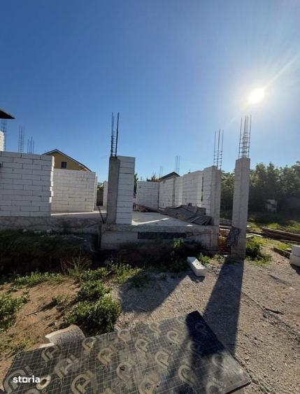 Casă cu 4 camere în Central