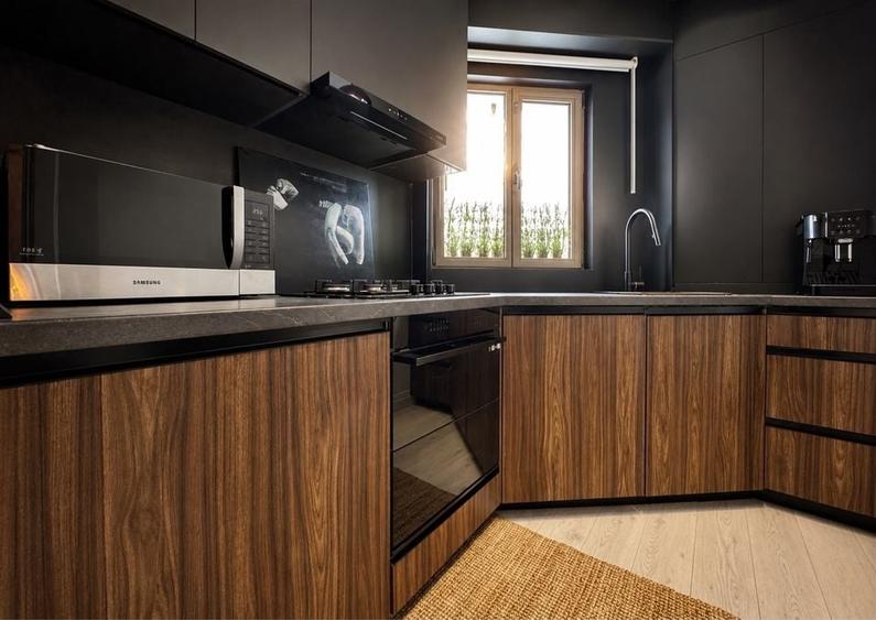 Apartament cu 3 camere decomandat în Doamna Ghica