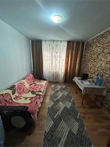 Garsonieră decomandată în Exterior Vest