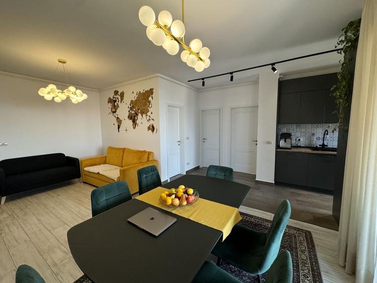 Apartament cu 3 camere semidecomandat, mobilat în UTA