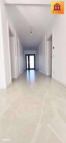 Casă cu 4 camere cu Teren 455 Mp în Vladimirescu