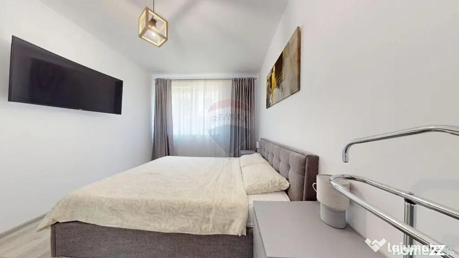 Apartament cu 3 camere decomandat în Bartolomeu