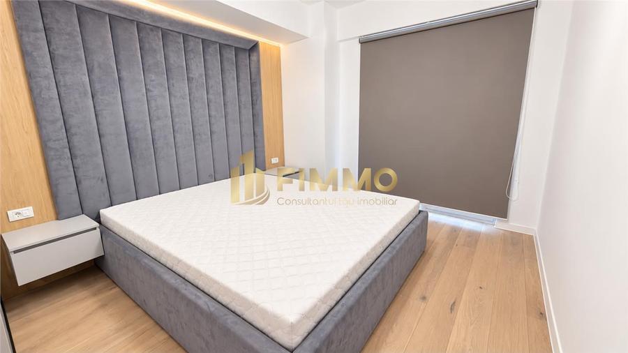 Apartament cu 3 camere semidecomandat, mobilat în Central