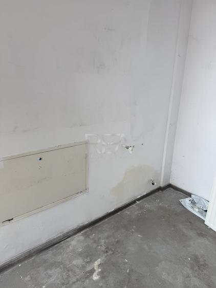 Spațiu comercial, de 150 mp, în P-ța Leul