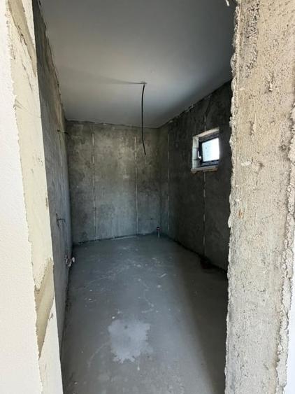 Casă individuală cu 4 camere cu Canalizare în Malu Mare