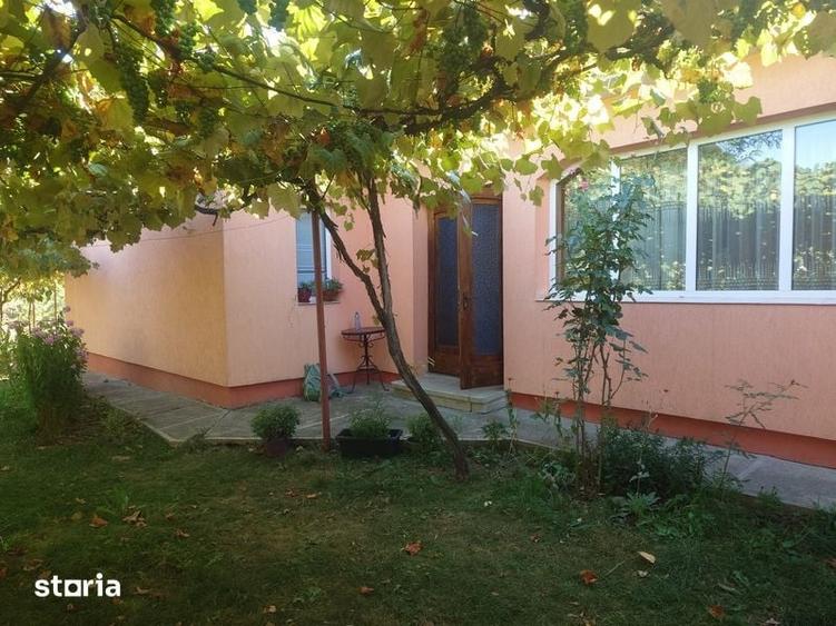 Casă cu 4 camere cu Teren 120 Mp în Central