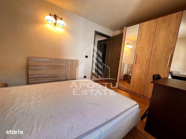 Apartament cu 3 camere în P-ța Unirii