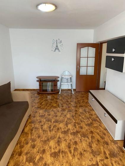 Apartament cu 2 camere decomandat în Exterior Vest