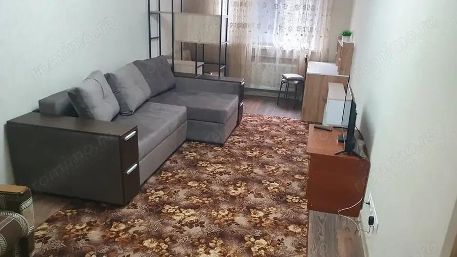 Garsonieră decomandată în Nord