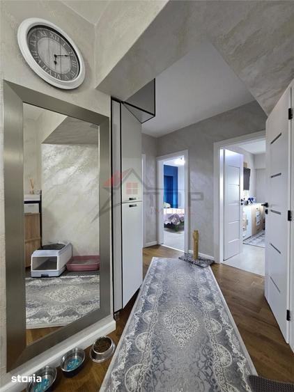 Apartament cu 4 camere decomandat în Ciurea