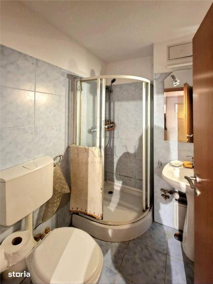 Apartament cu 4 camere decomandat în Steaua