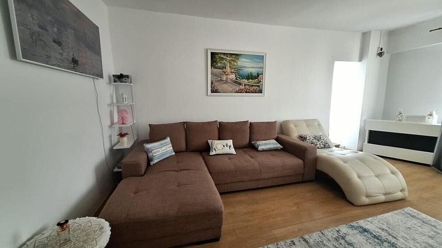 Apartament cu 3 camere decomandat, mobilat în Iancului