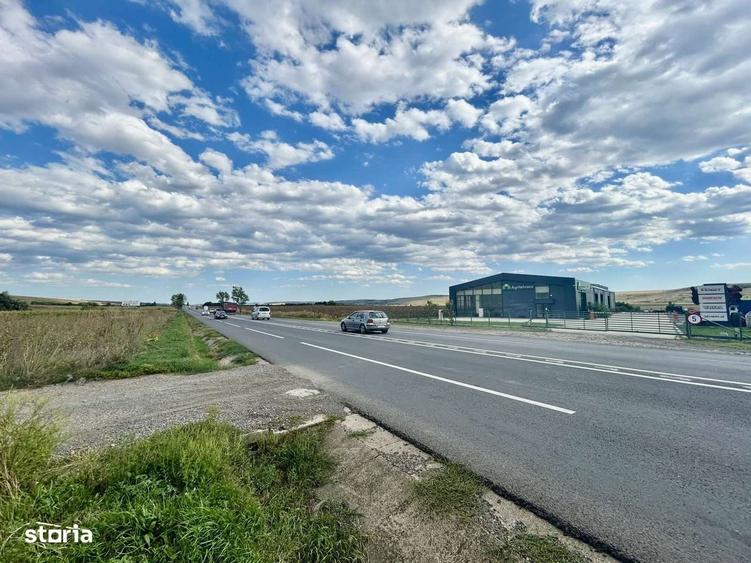 Spațiu comercial, în Lețcani