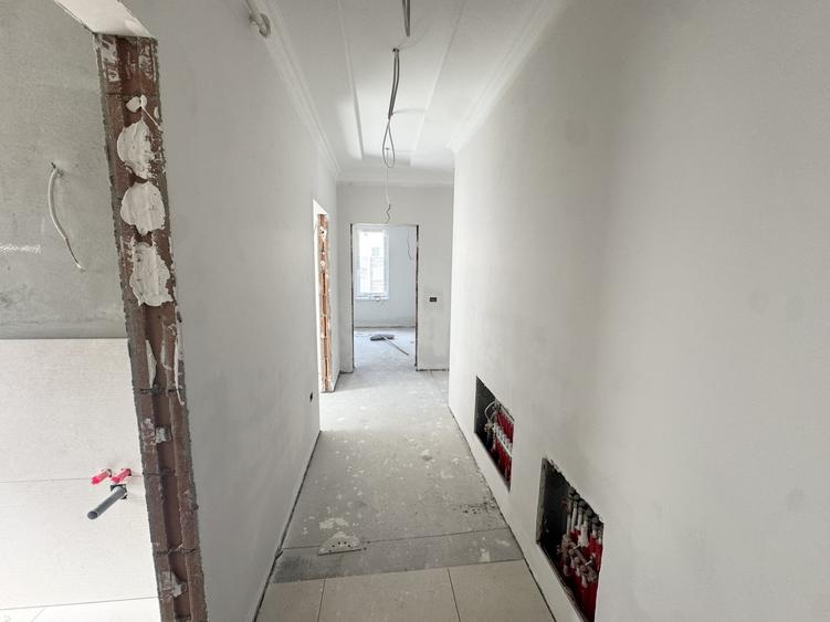 Apartament cu 2 camere decomandat în Giroc