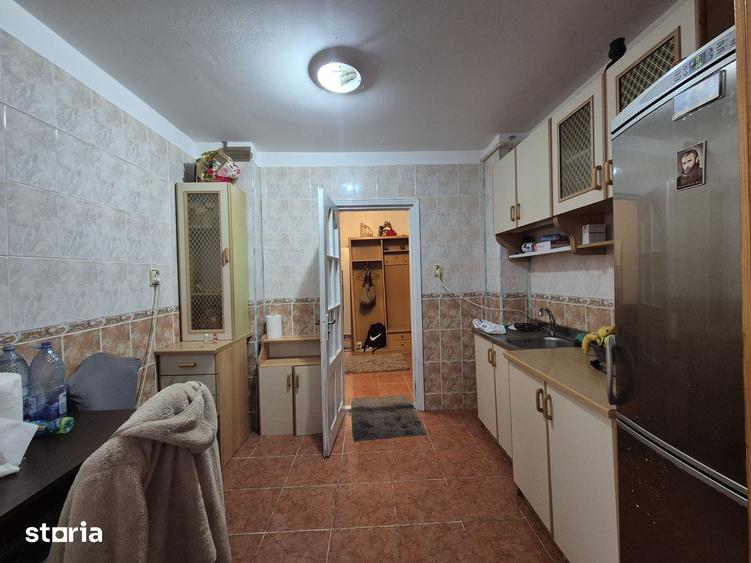Apartament cu 2 camere decomandat în Mioriței