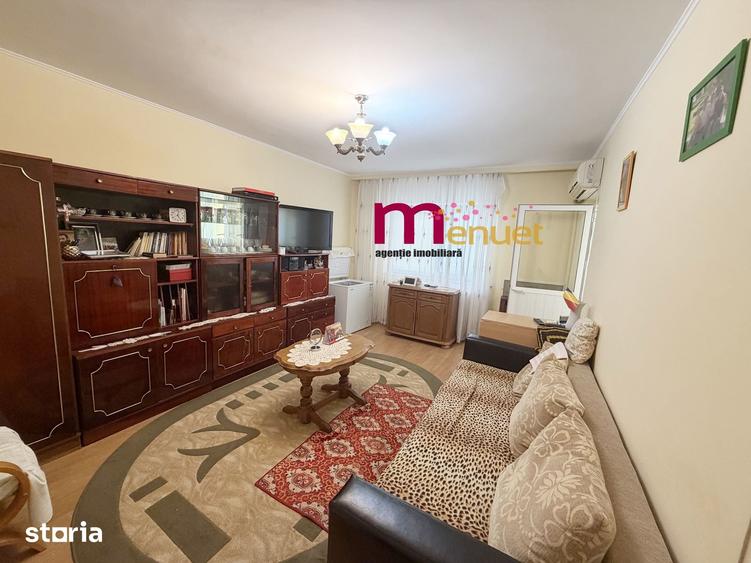 Apartament cu 2 camere decomandat în C5