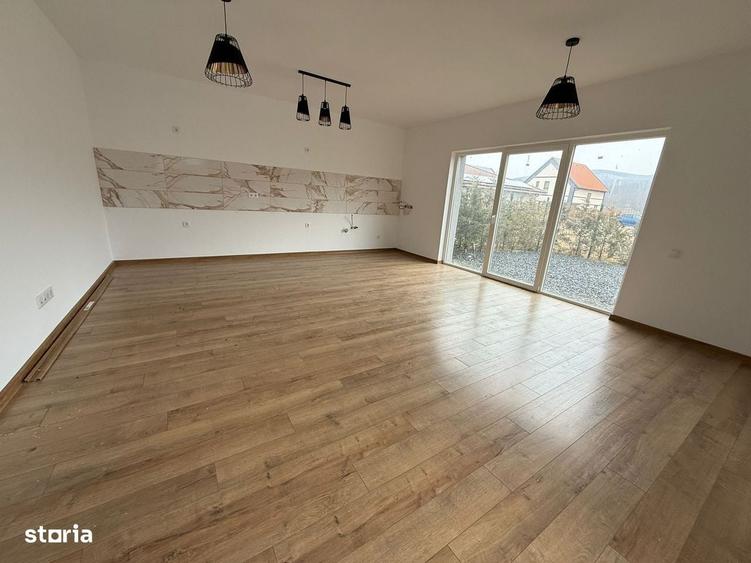 Casă cu 3 camere cu Teren 235 Mp în Central